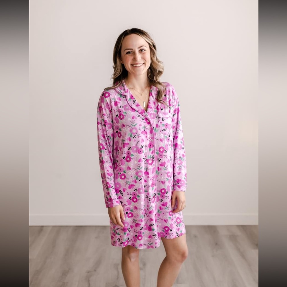 🌸 BNWT Little Sleepies Women’s Sweetheart Floral Medium Night Shirt 🌸